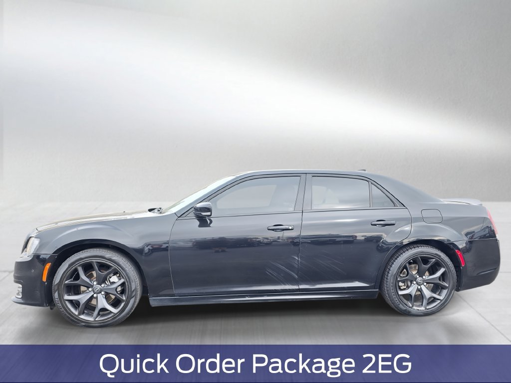 Used 2022 Chrysler 300 S RWD image 3