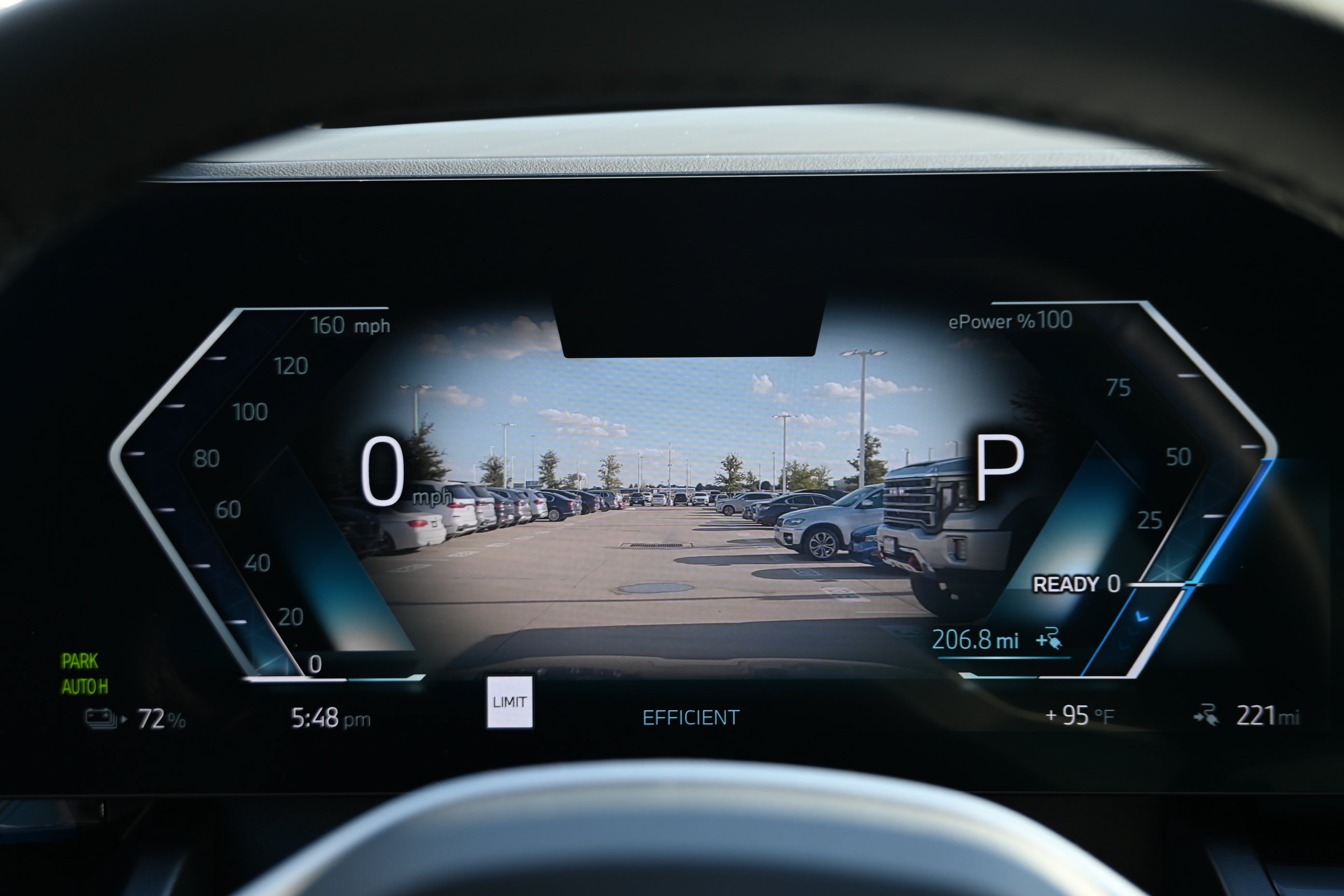 Certified 2026 BMW i5 eDrive40 w/ Executive Package RWD image 28