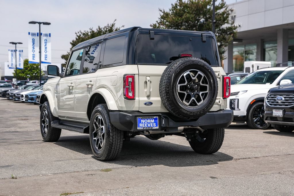 Used 2025 Ford Bronco Outer Banks AWD/4WD image 9