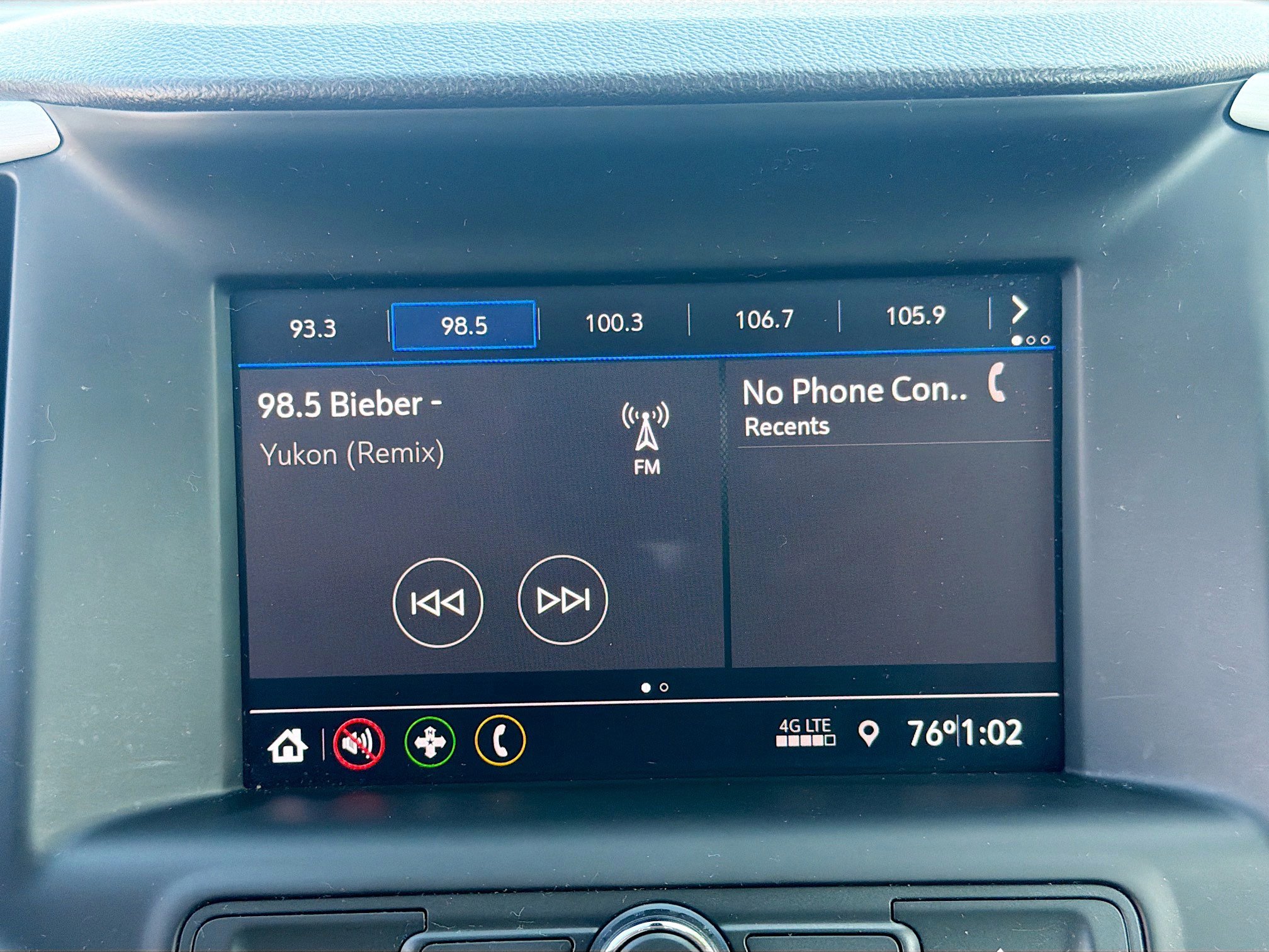 Used 2020 GMC Terrain SLE image 29