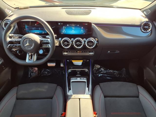 New 2026 Mercedes-Benz GLA 35 AMG 4MATIC image 4