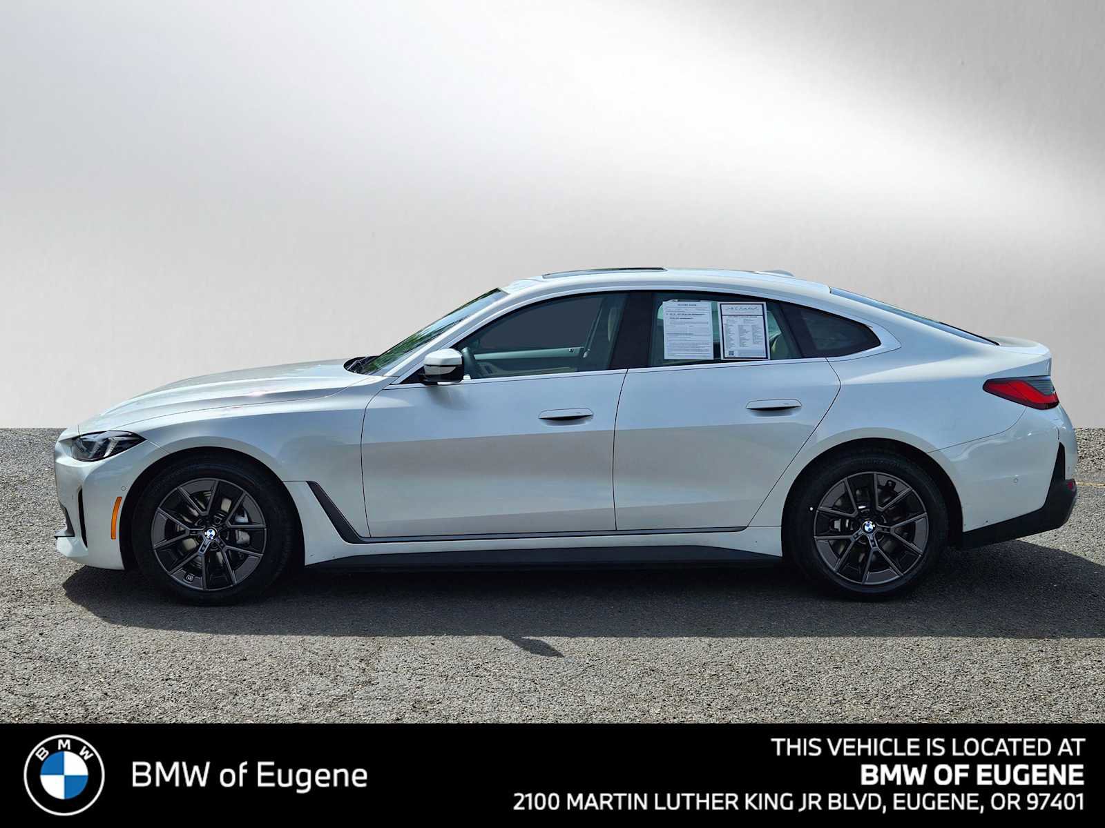 Used 2025 BMW i4 xDrive40i w/ Premium Package AWD/4WD image 6