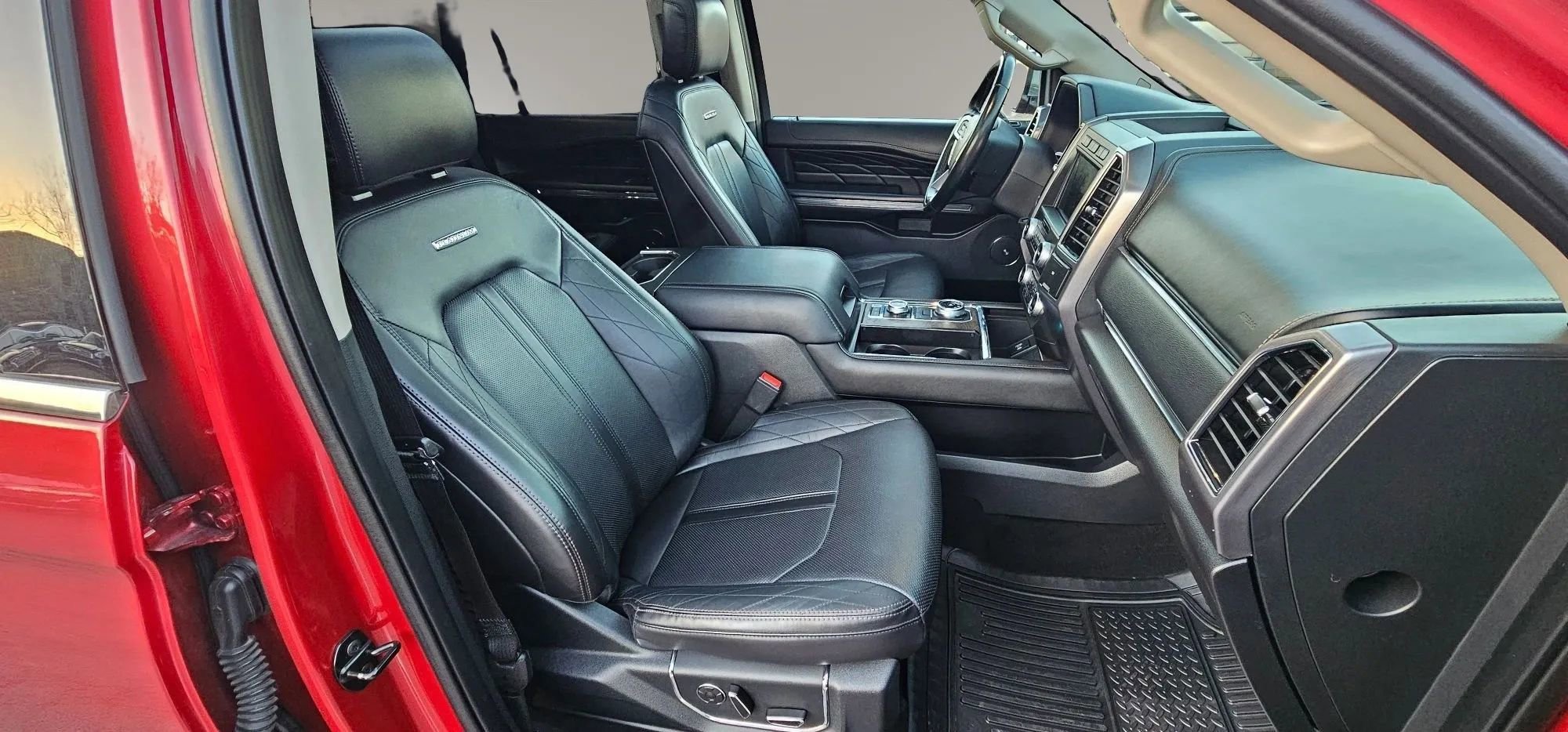 Used 2021 Ford Expedition Platinum AWD/4WD image 14