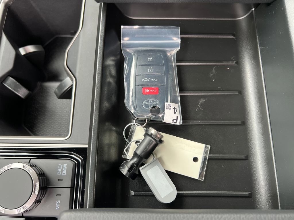 New 2026 Toyota Tundra Limited AWD/4WD image 29