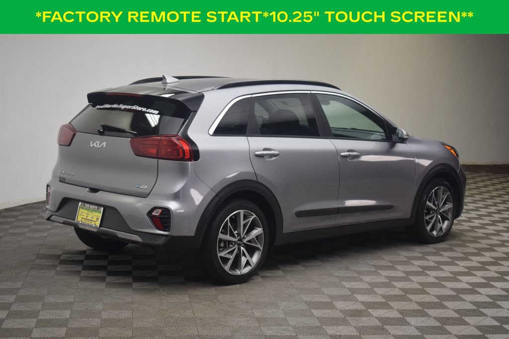 Used 2022 Kia Niro Touring Special Edition FWD image 8