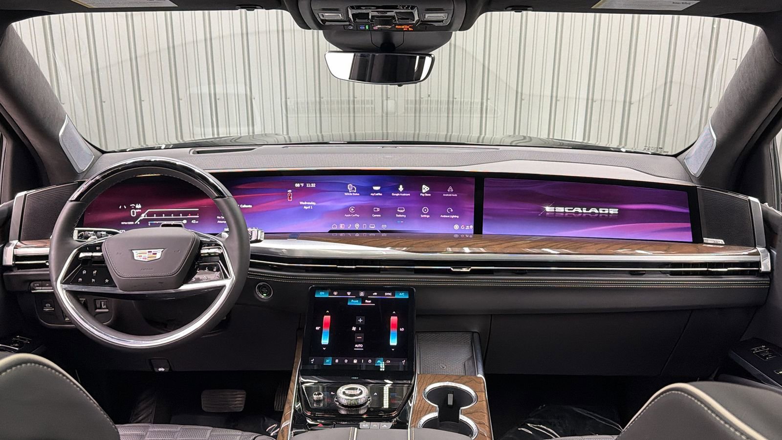 Used 2026 Cadillac Escalade Platinum Sport w/ LPO, ONYX Package AWD/4WD image 33