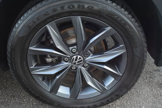 Used 2023 Volkswagen Tiguan SE image 48