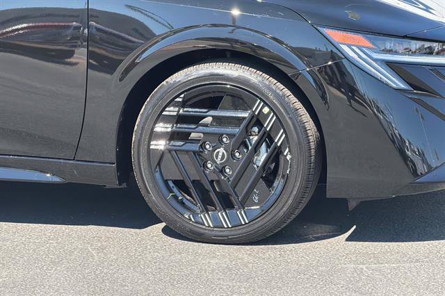 New 2027 Nissan Sentra SR w/ Floor Mat Package FWD image 29
