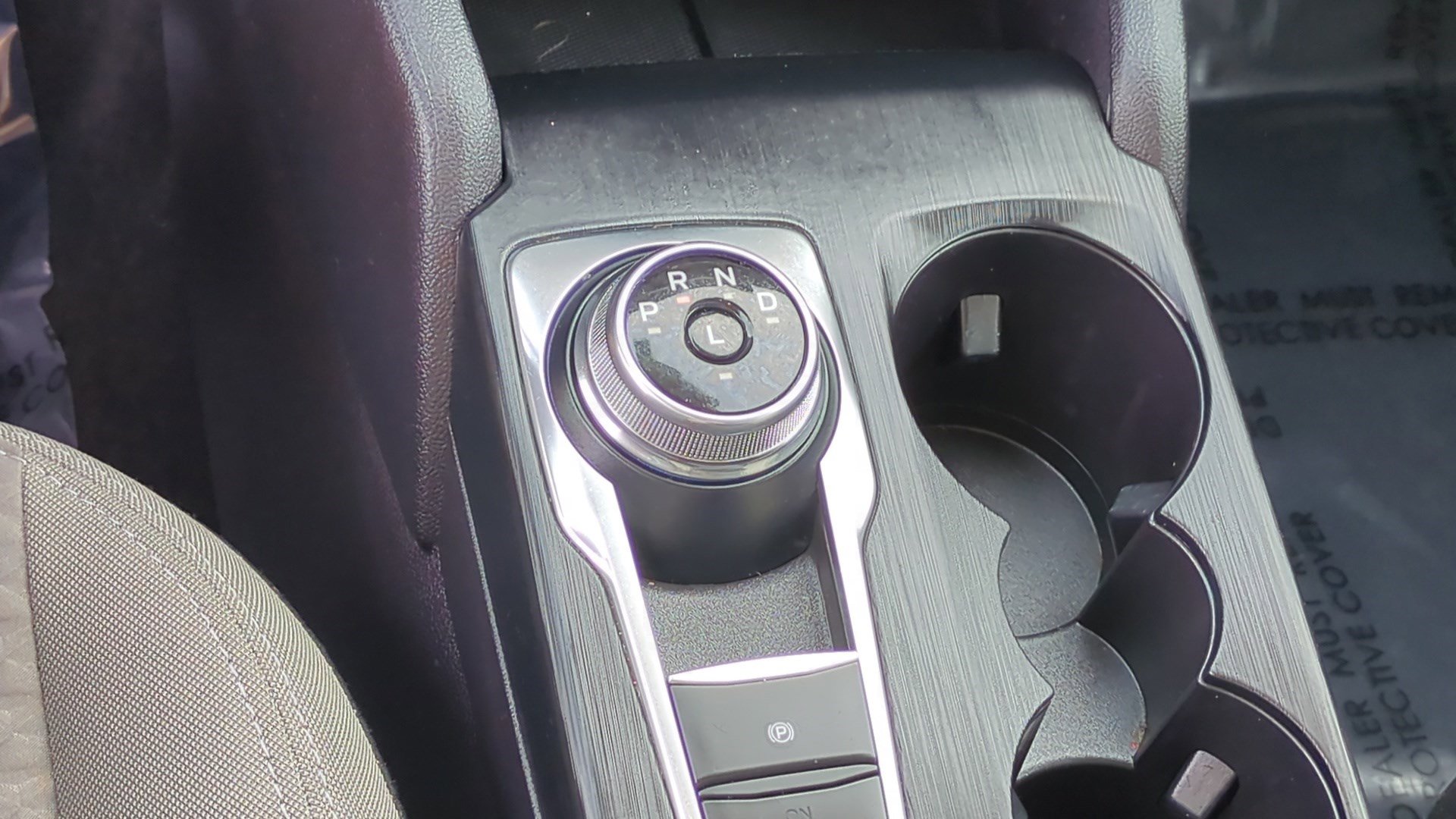 Used 2022 Ford Escape SE w/ SE Sport Appearance Package FWD image 25