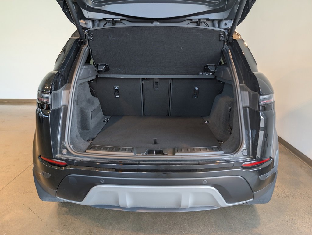 Used 2025 Land Rover Range Rover Evoque S image 5