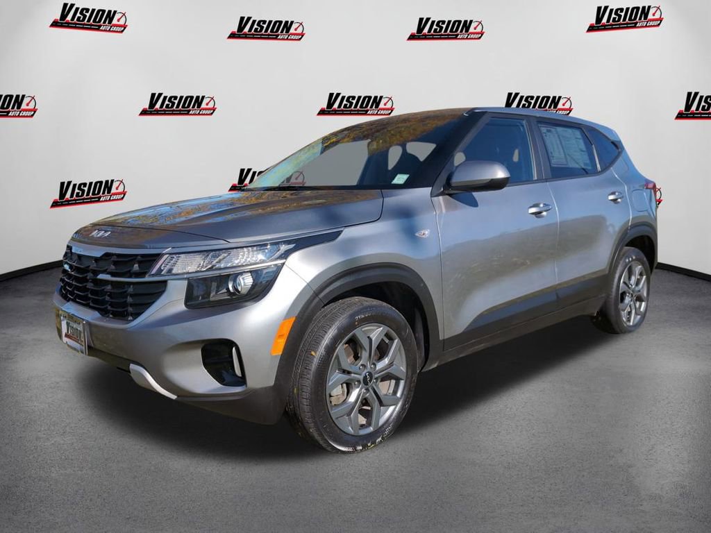 Certified 2024 Kia Seltos LX