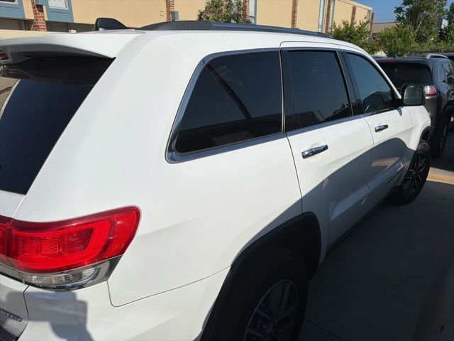 Used 2017 Jeep Grand Cherokee Limited image 5
