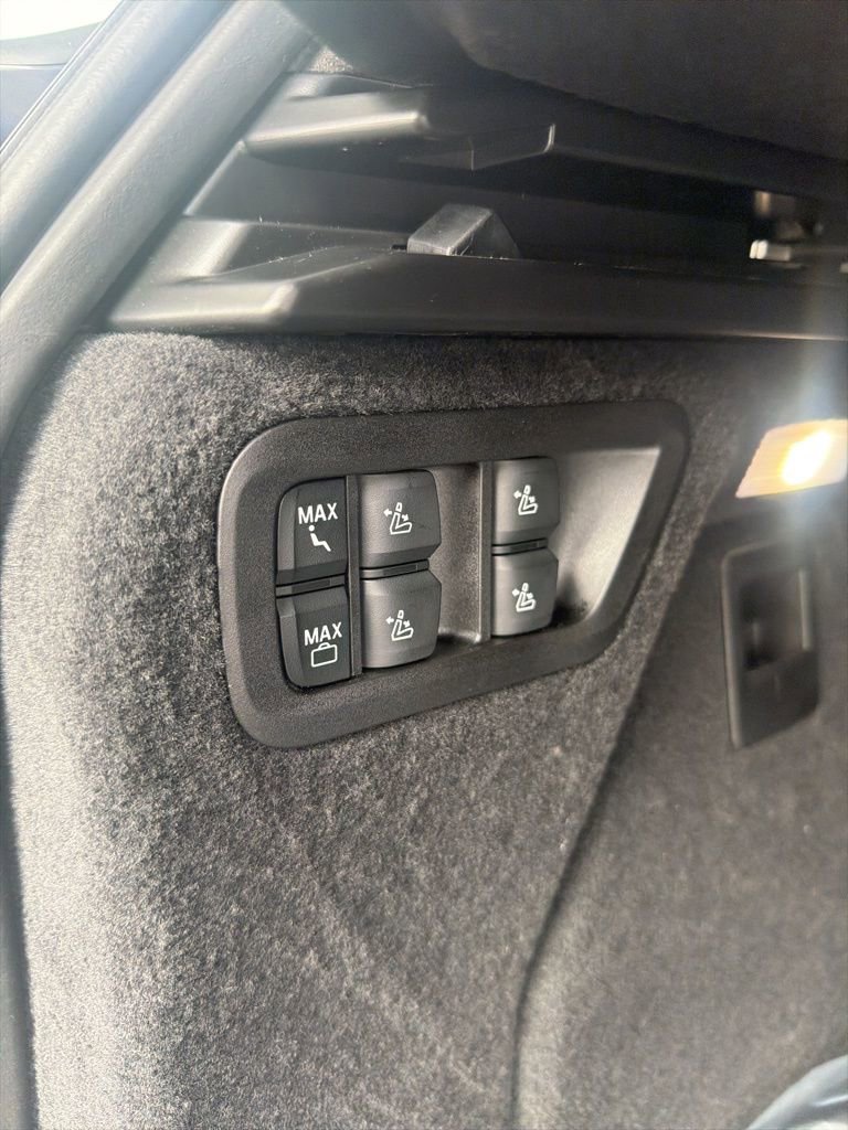 New 2026 BMW X7 xDrive40i w/ M Sport Package image 13