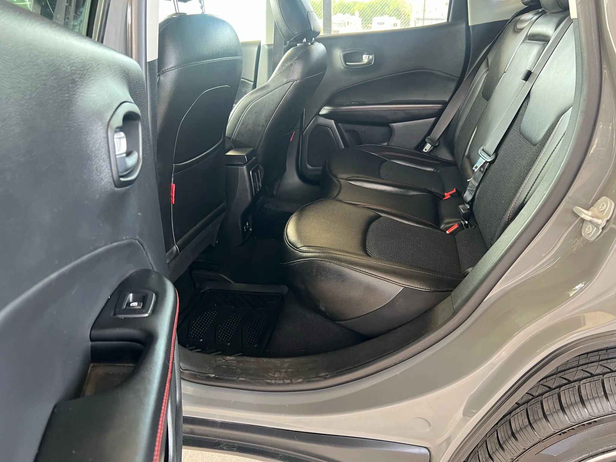 Used 2021 Jeep Compass Trailhawk w/ Convenience Group image 29