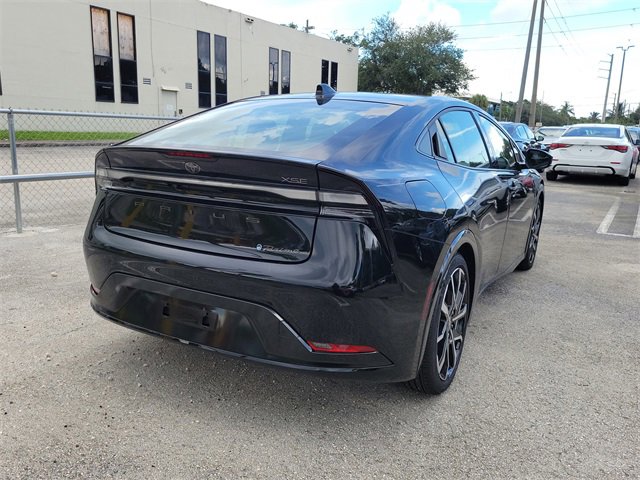 Used 2024 Toyota Prius Prime Premium image 4