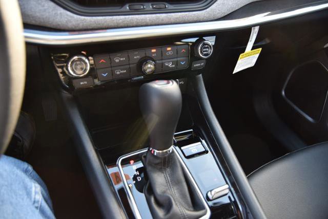 New 2024 Jeep Compass Latitude w/ Convenience Group image 15