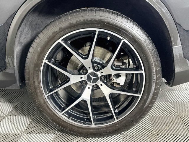 Used 2021 Mercedes-Benz GLC 43 AMG 4MATIC image 37