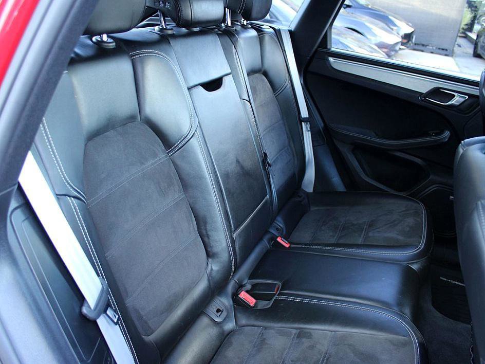 Used 2017 Porsche Macan GTS image 19