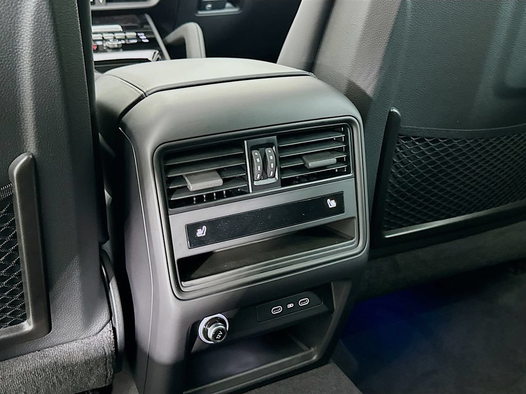 New 2026 Porsche Cayenne GTS AWD/4WD image 27