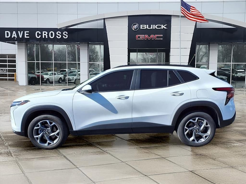 Used 2024 Chevrolet Trax LT image 8