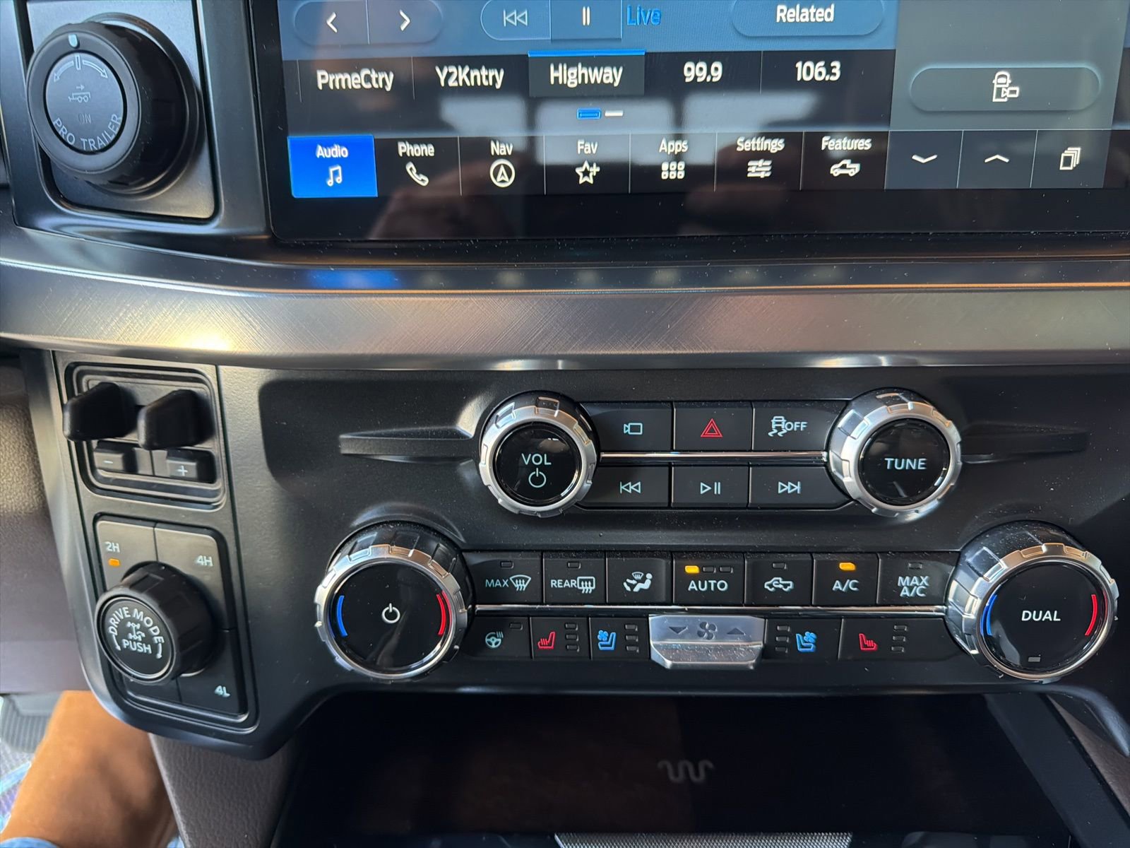 Used 2026 Ford F250 King Ranch w/ Tremor Off-Road Package image 17