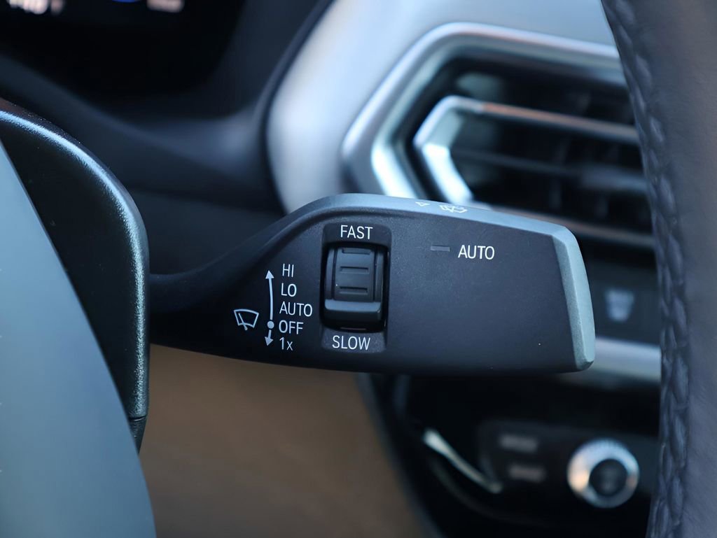 Certified 2025 BMW X4 xDrive30i AWD/4WD image 37