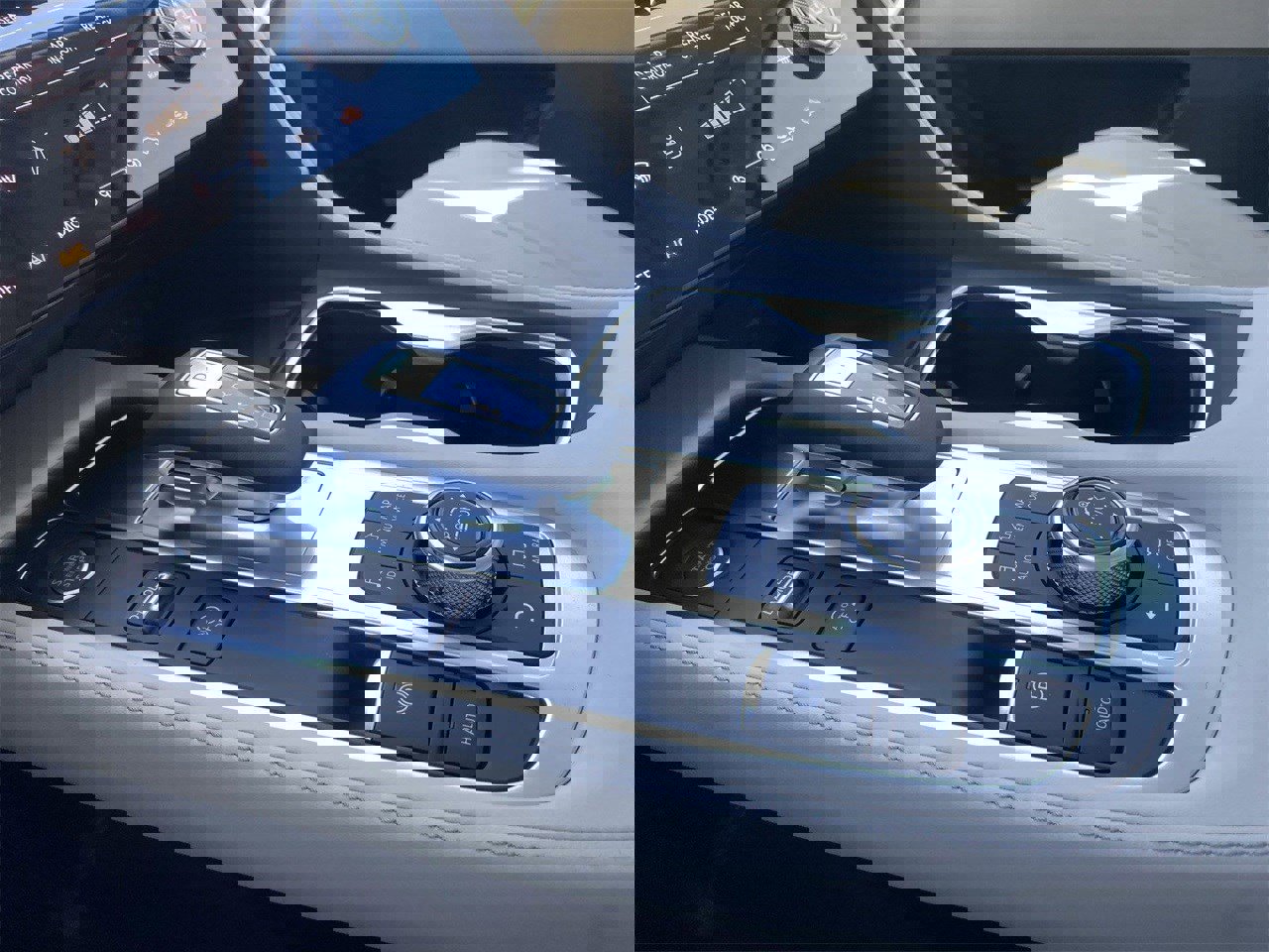 New 2025 INFINITI QX60 Luxe image 21