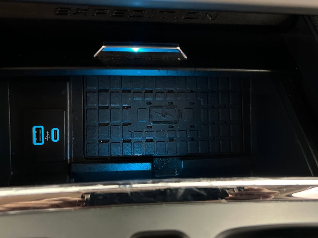 Used 2024 Ford Expedition Max XLT image 58