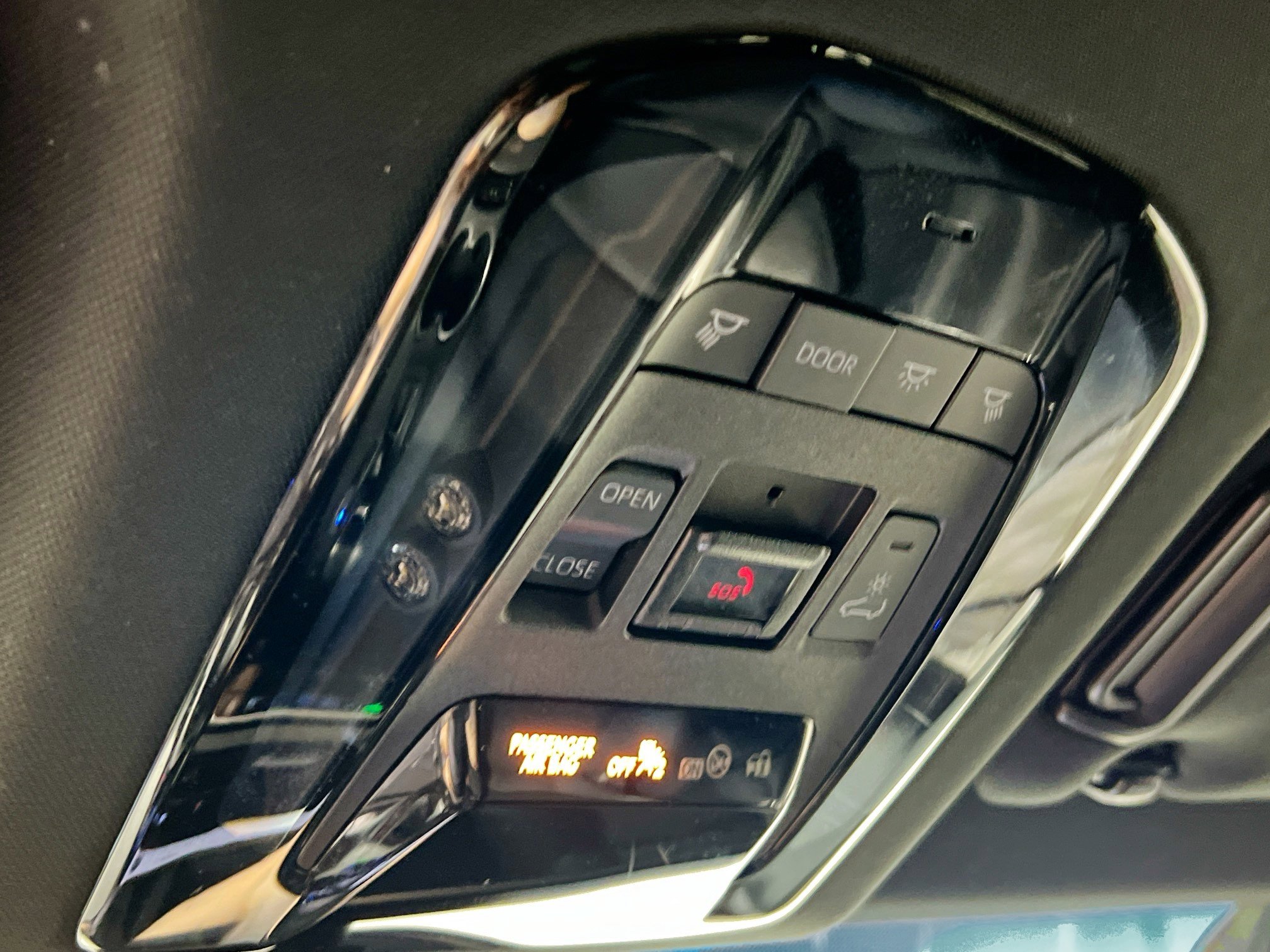 Used 2024 Toyota Venza Nightshade AWD/4WD image 22