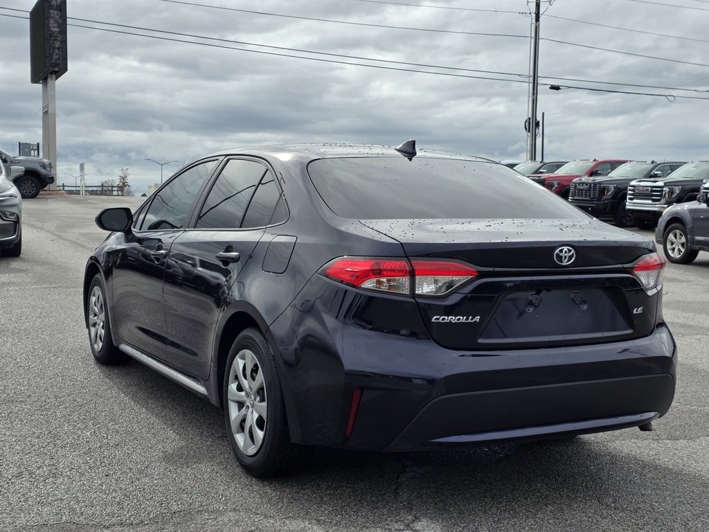 Used 2022 Toyota Corolla LE image 5