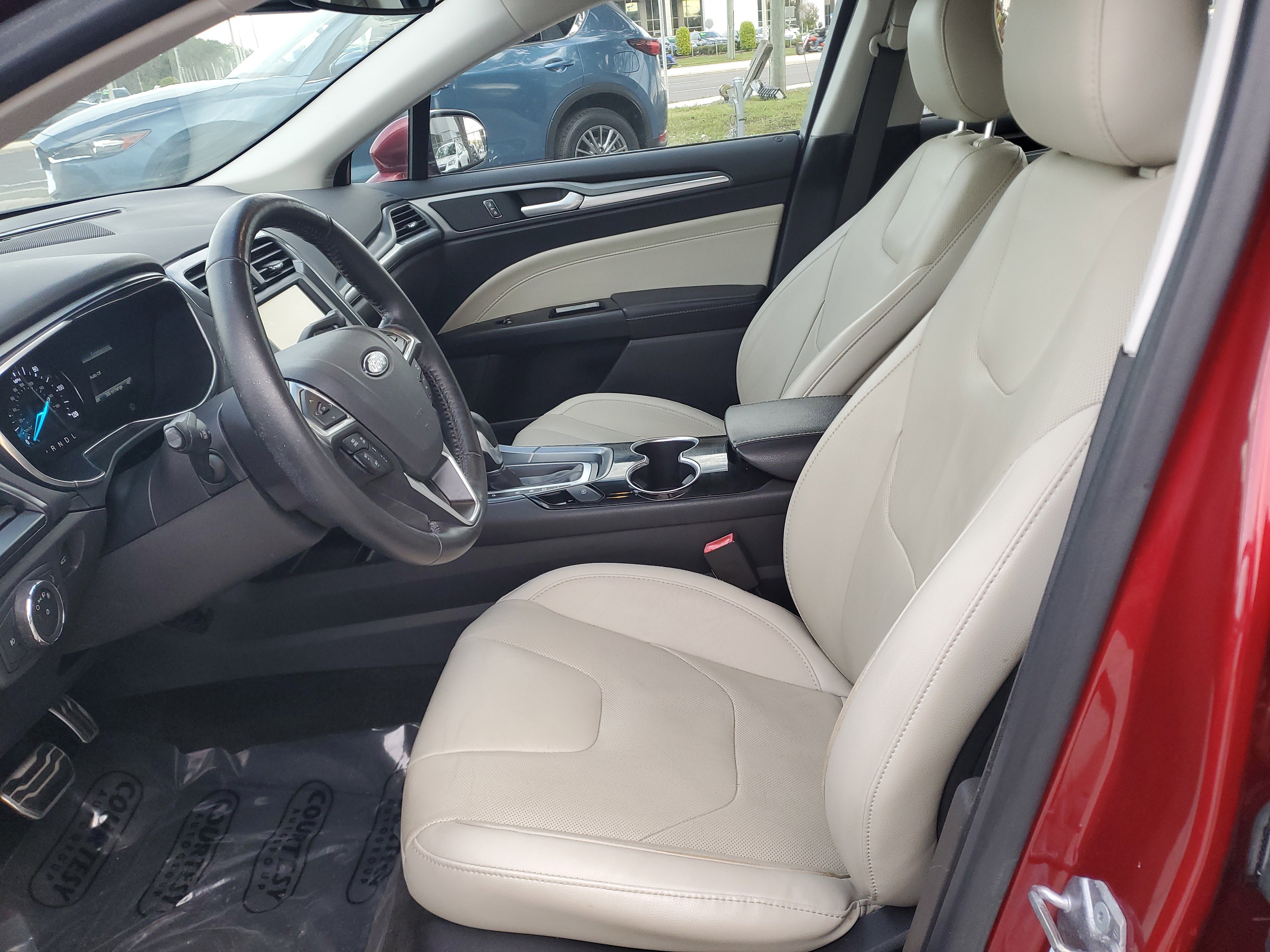 Used 2015 Ford Fusion Energi Titanium w/ Driver Assist Package image 21