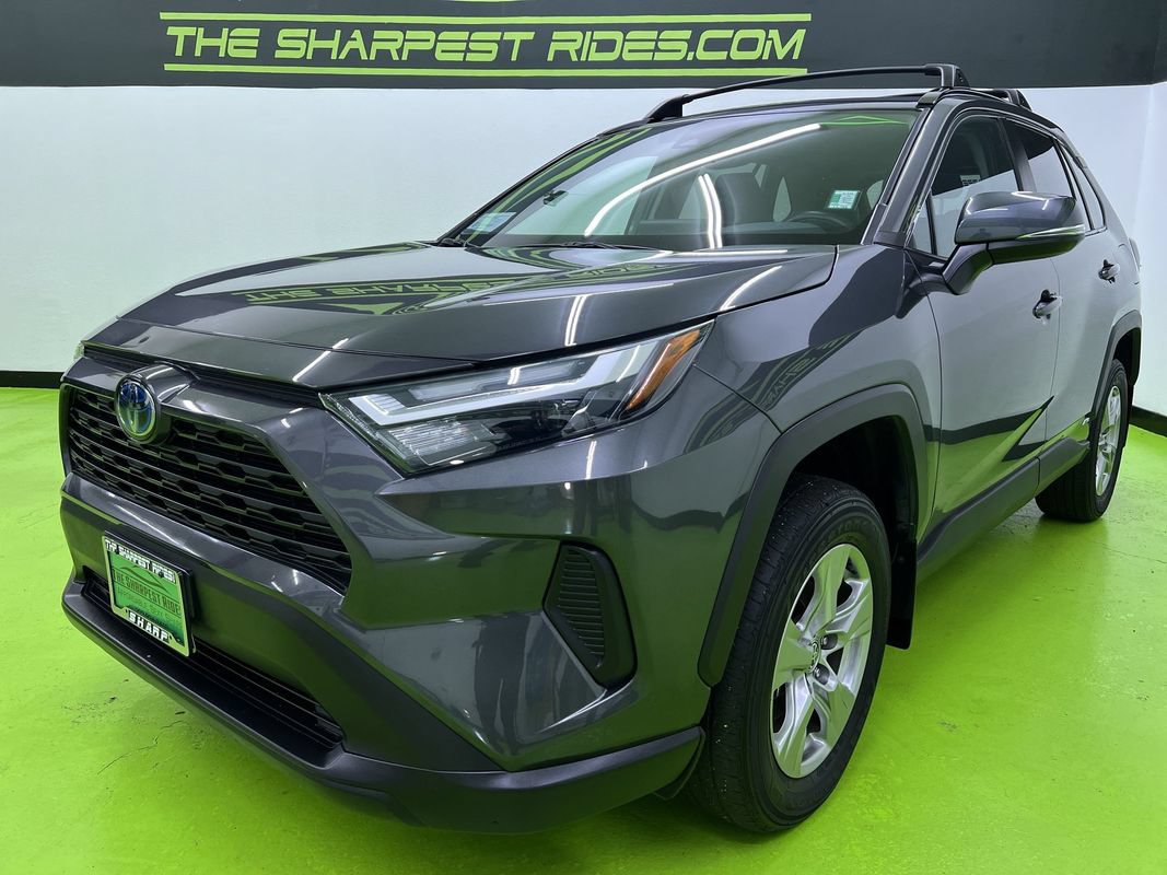 Used 2024 Toyota RAV4 XLE AWD/4WD image 5