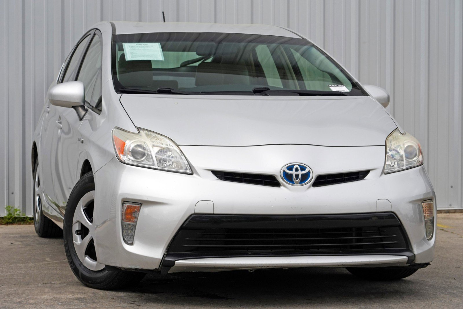Used 2015 Toyota Prius Two image 2