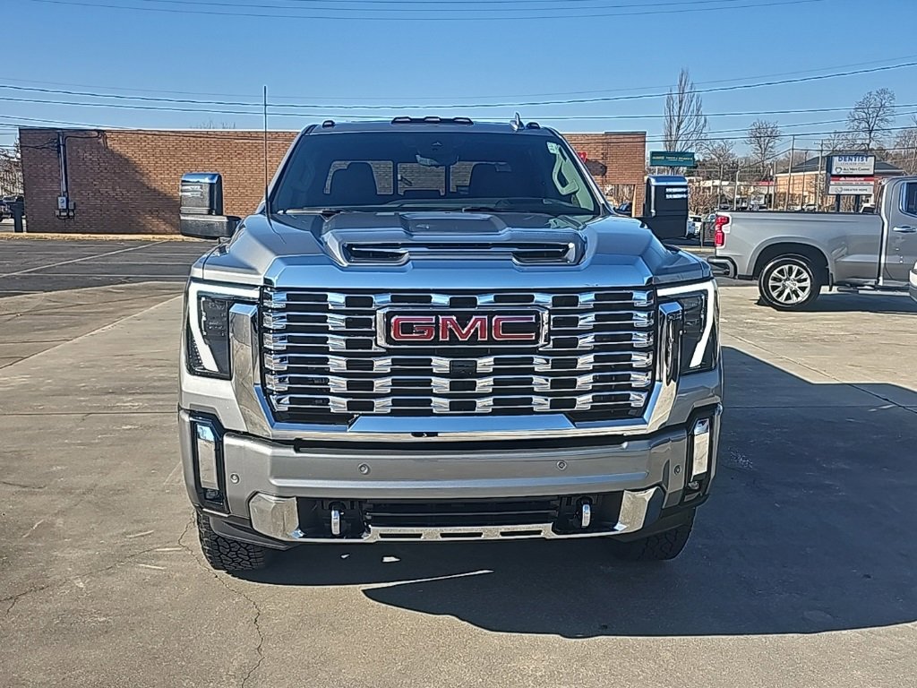 New 2026 GMC Sierra 3500 Denali image 3