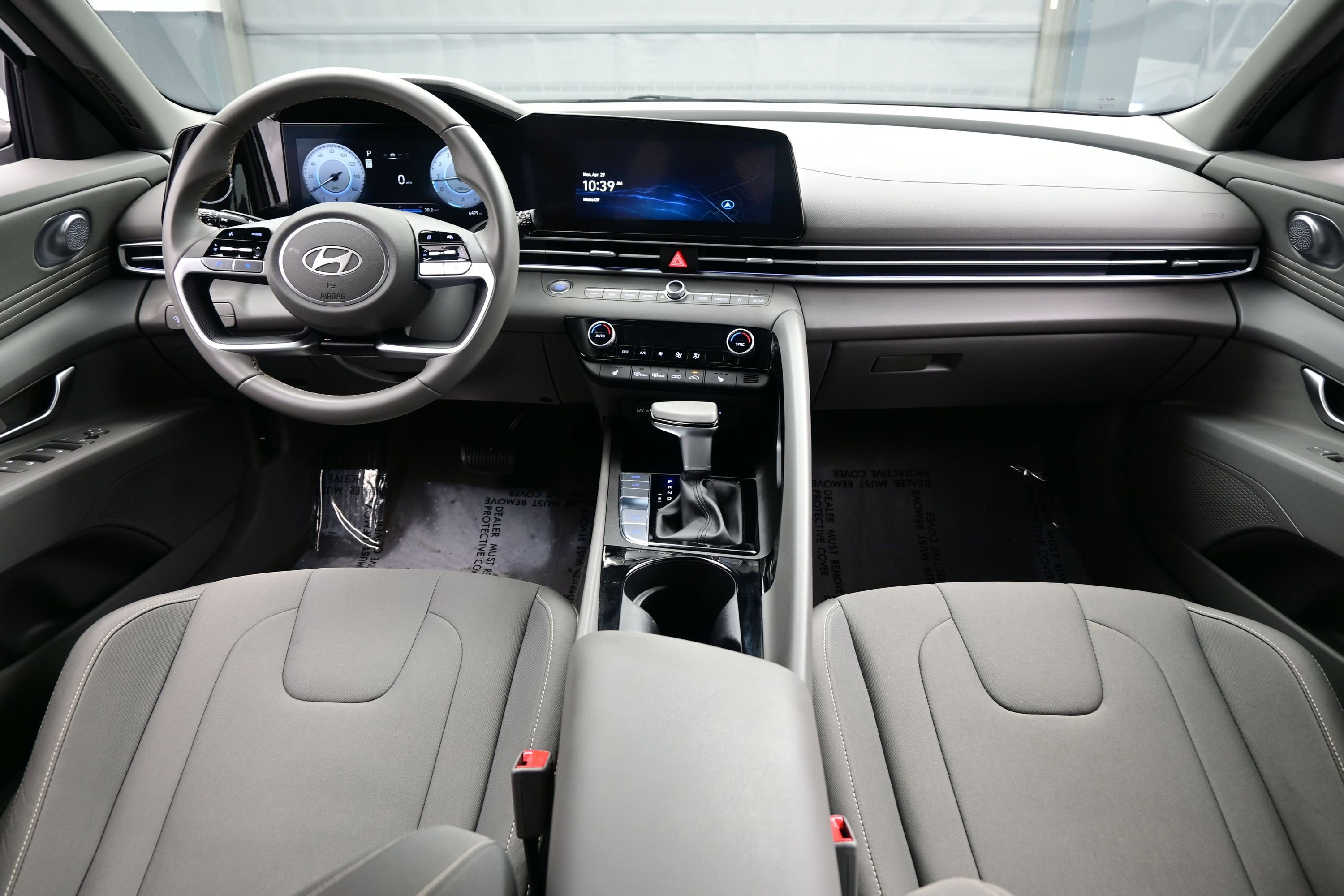 Certified 2025 Hyundai Elantra SEL FWD image 16