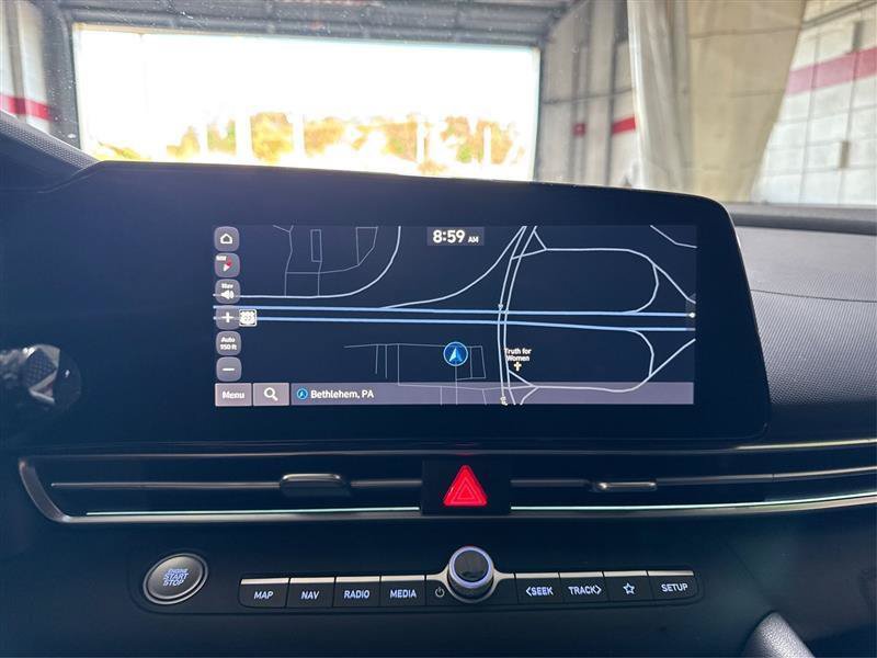Used 2024 Hyundai Elantra SEL FWD image 35