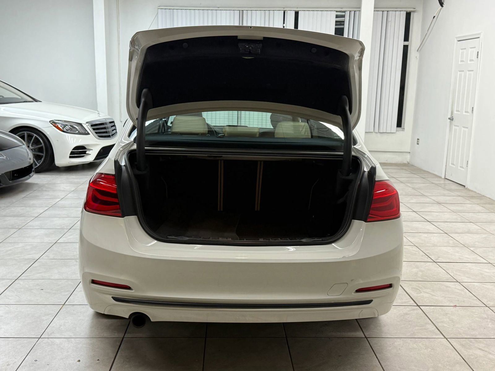 Used 2018 BMW 328d xDrive Sedan image 19