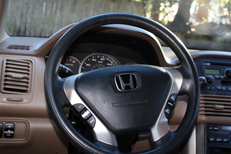 Used 2004 Honda Pilot EX image 16