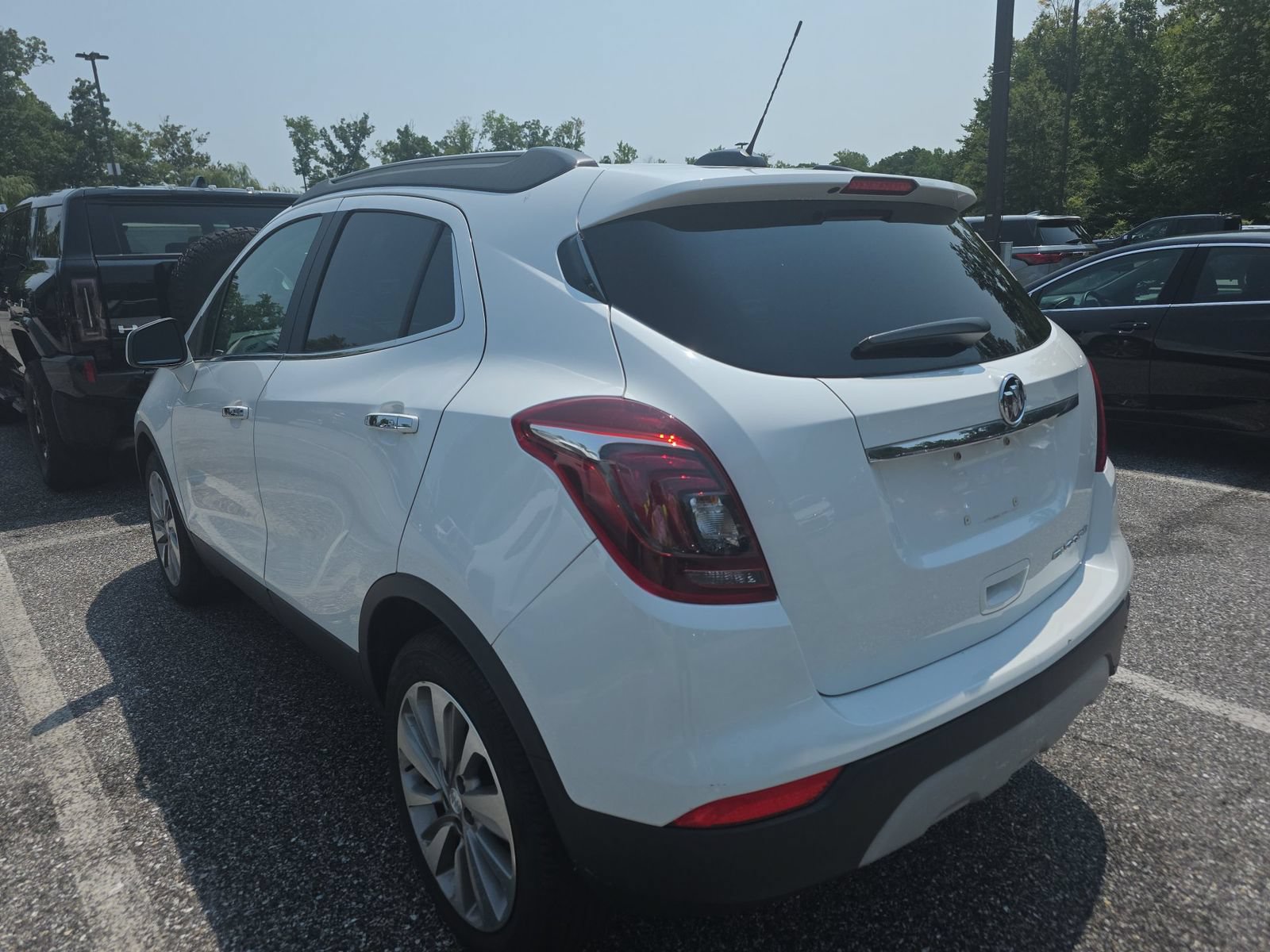 Used 2020 Buick Encore Preferred FWD image 4