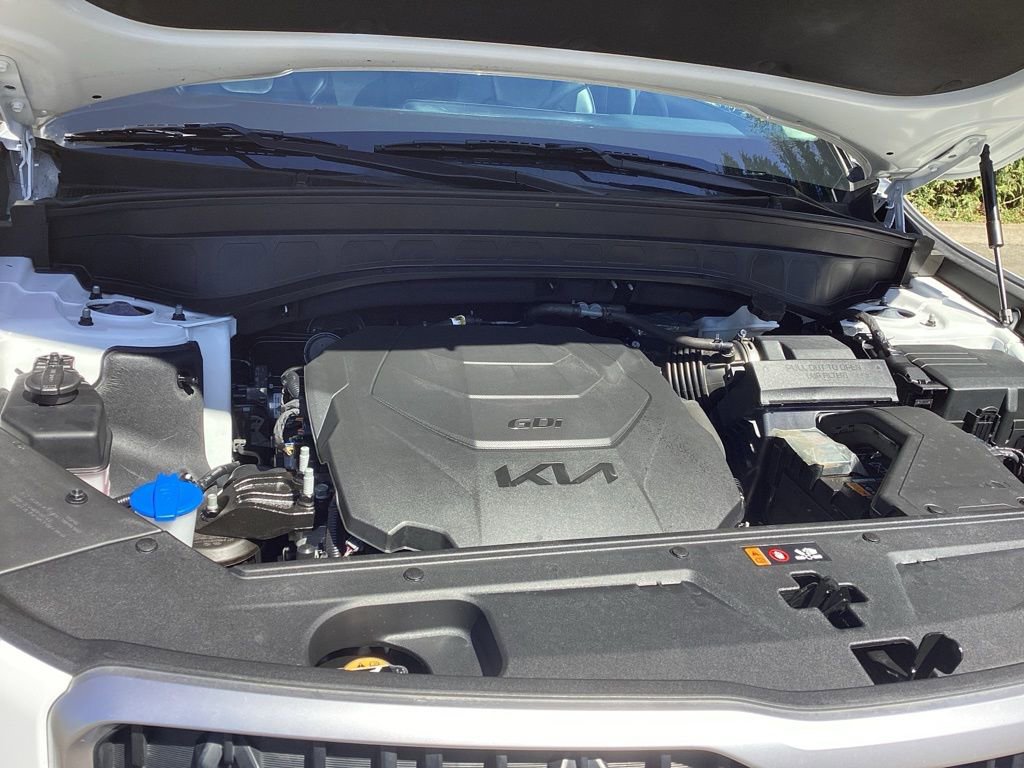Used 2025 Kia Telluride LX image 21