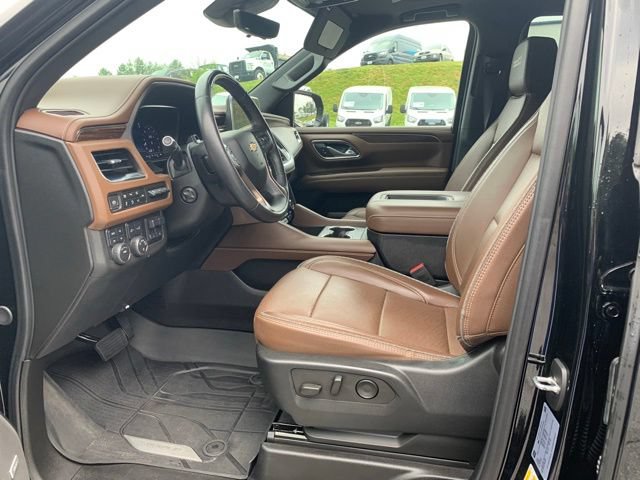 Used 2024 Chevrolet Tahoe High Country w/ Advanced Technology Package AWD/4WD image 25