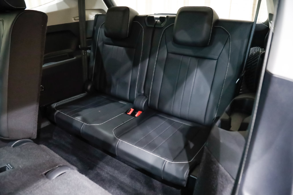 Used 2022 Volkswagen Tiguan SE FWD image 17