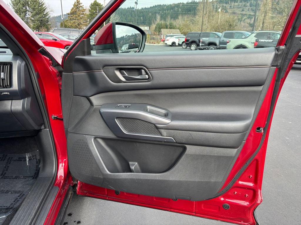 Used 2023 Nissan Pathfinder Rock Creek AWD/4WD image 26