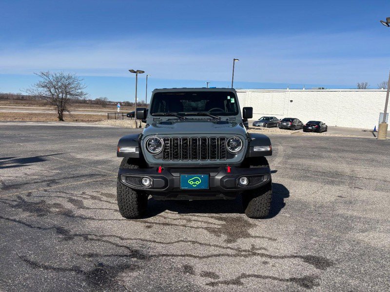 Used 2025 Jeep Wrangler Unlimited Rubicon w/ Convenience Group image 8