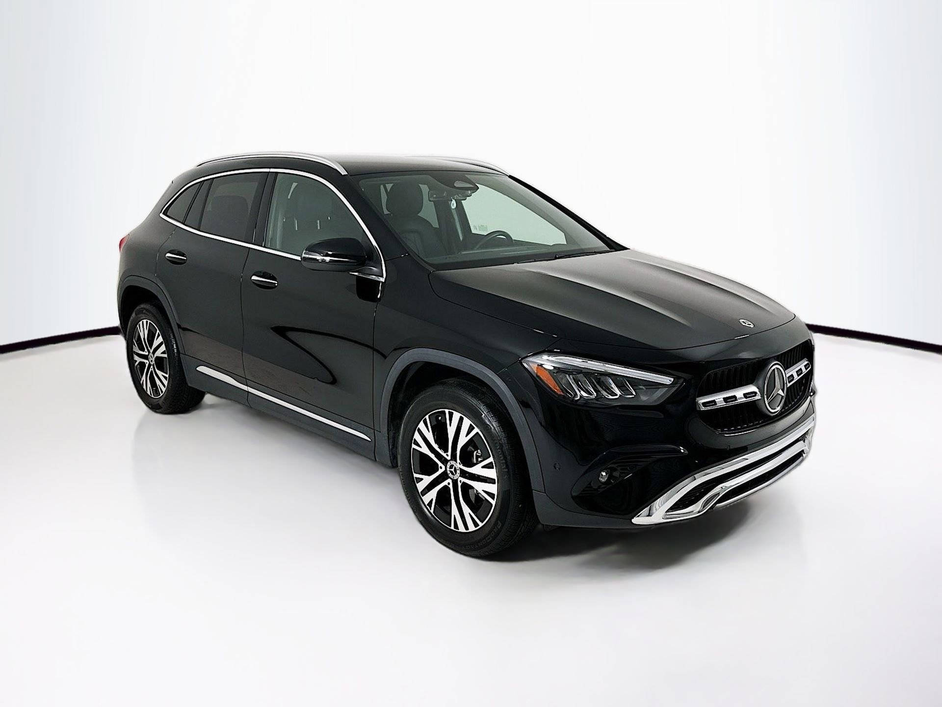 Certified 2025 Mercedes-Benz GLA 250 4MATIC image 1