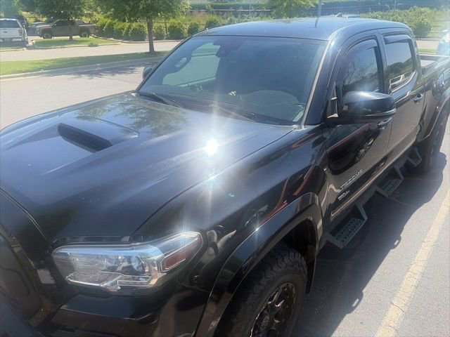 Used 2018 Toyota Tacoma TRD Sport AWD/4WD image 6