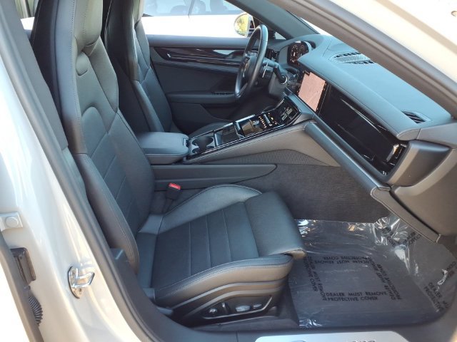 Used 2025 Porsche Panamera image 16