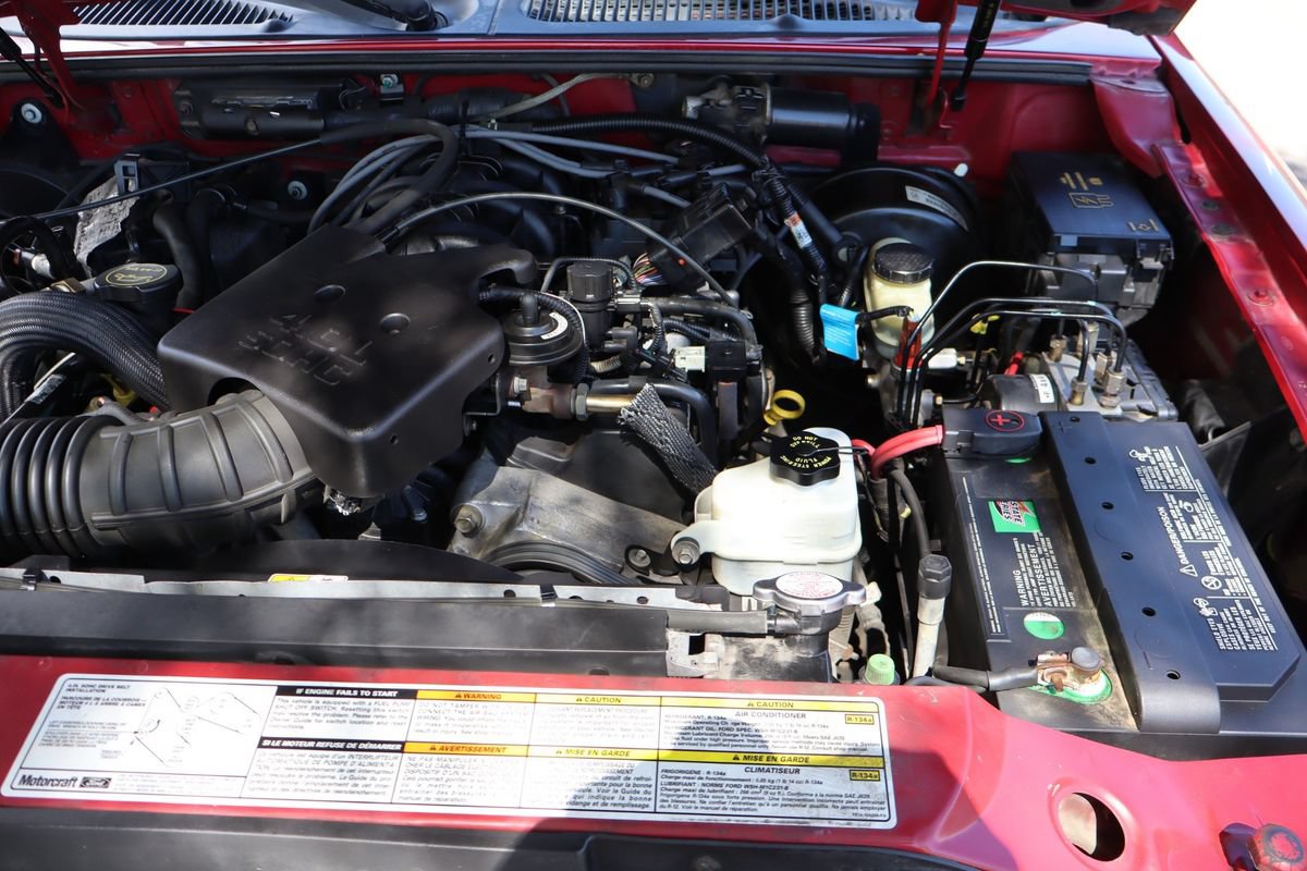 Used 2001 Ford Explorer Sport AWD/4WD image 35