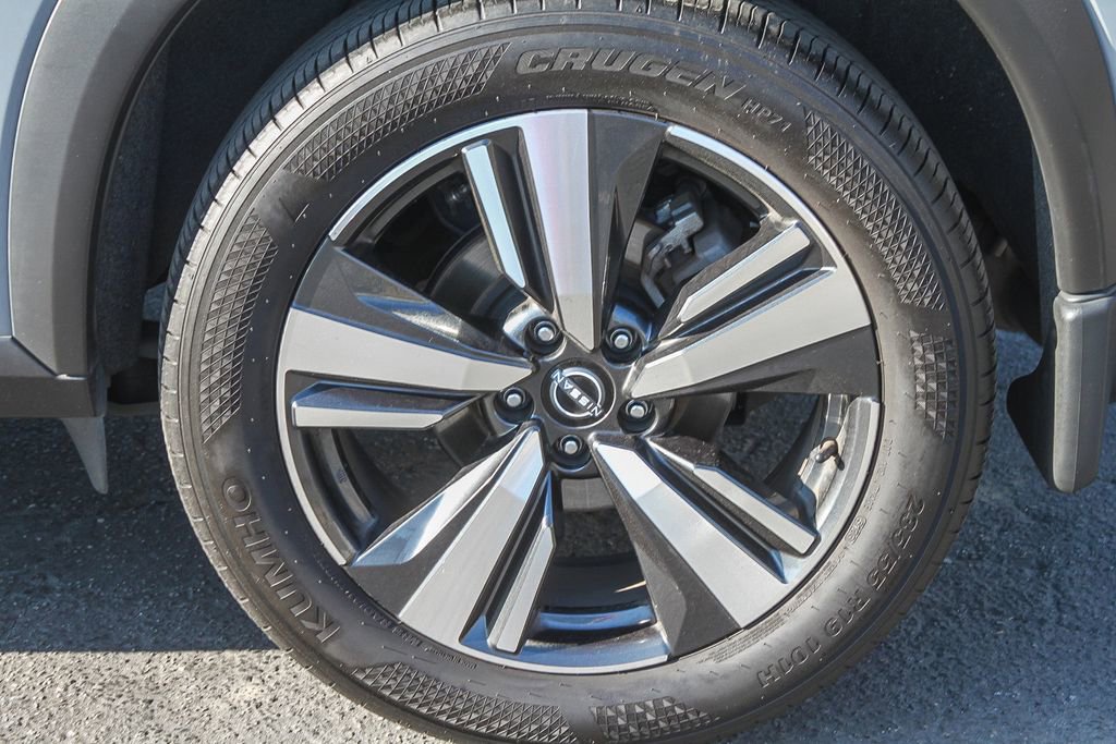 Used 2023 Nissan Rogue Platinum w/ Platinum Premium Package image 13