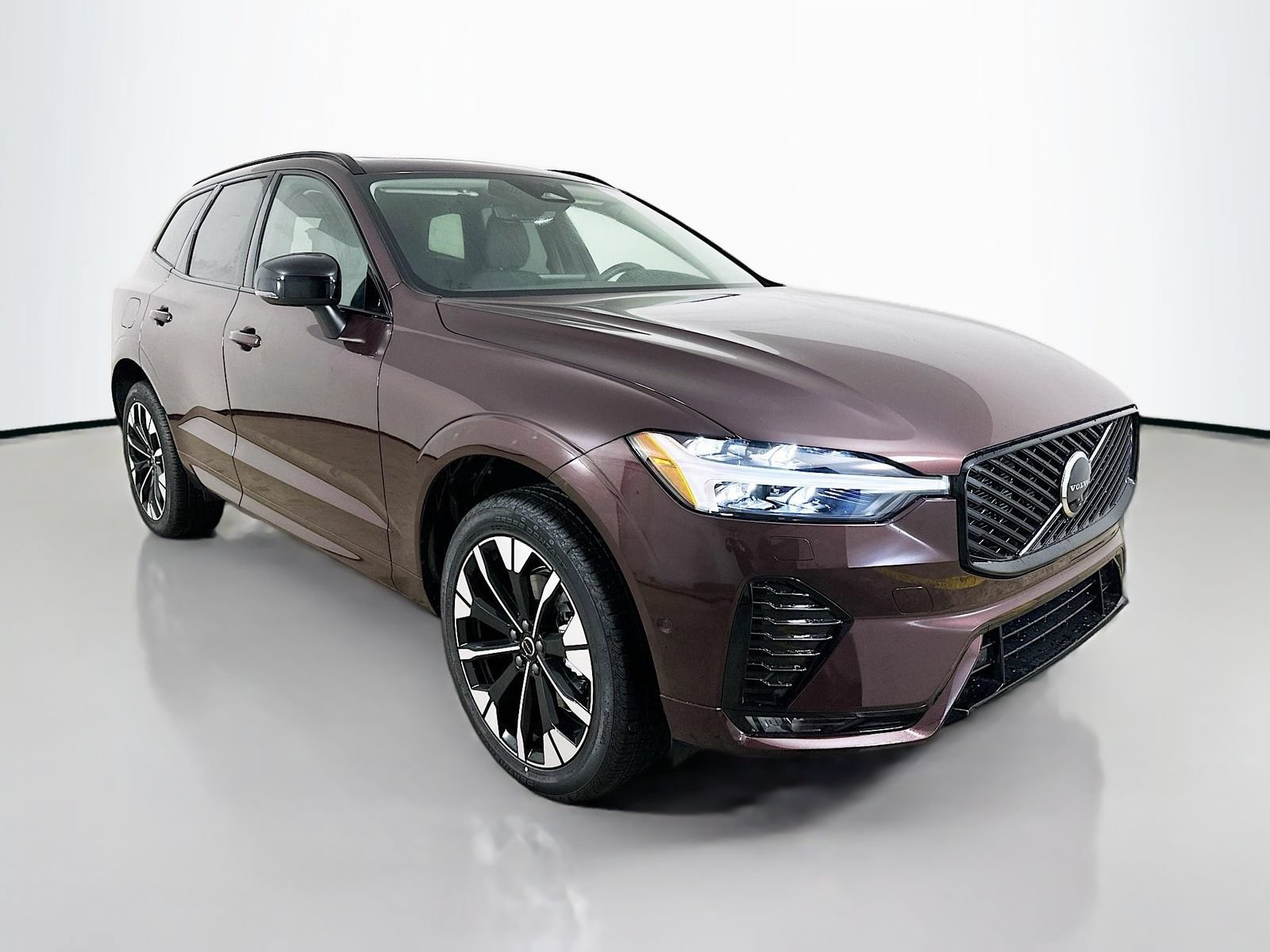 New 2026 Volvo XC60 B5 Plus w/ Protection Package Premier AWD/4WD image 3
